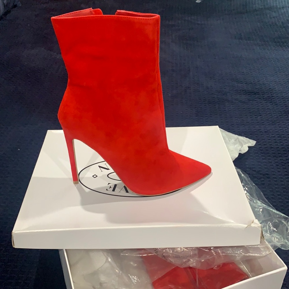 Steve Madden red suede bootie sz 10 women